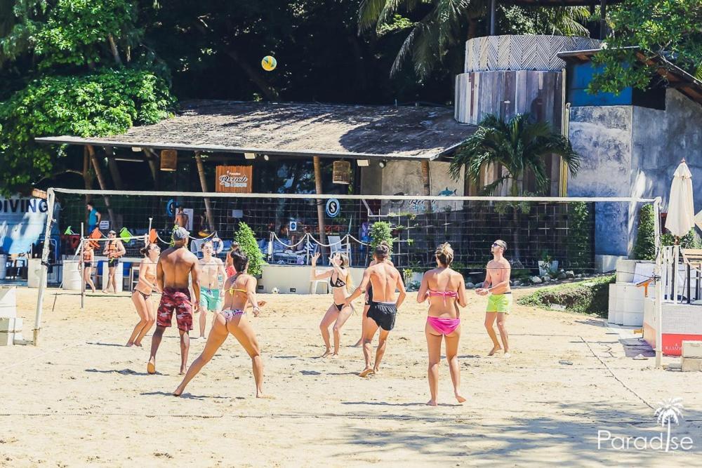 Paradise Beach Backpackers Hostel Patong Exteriör bild